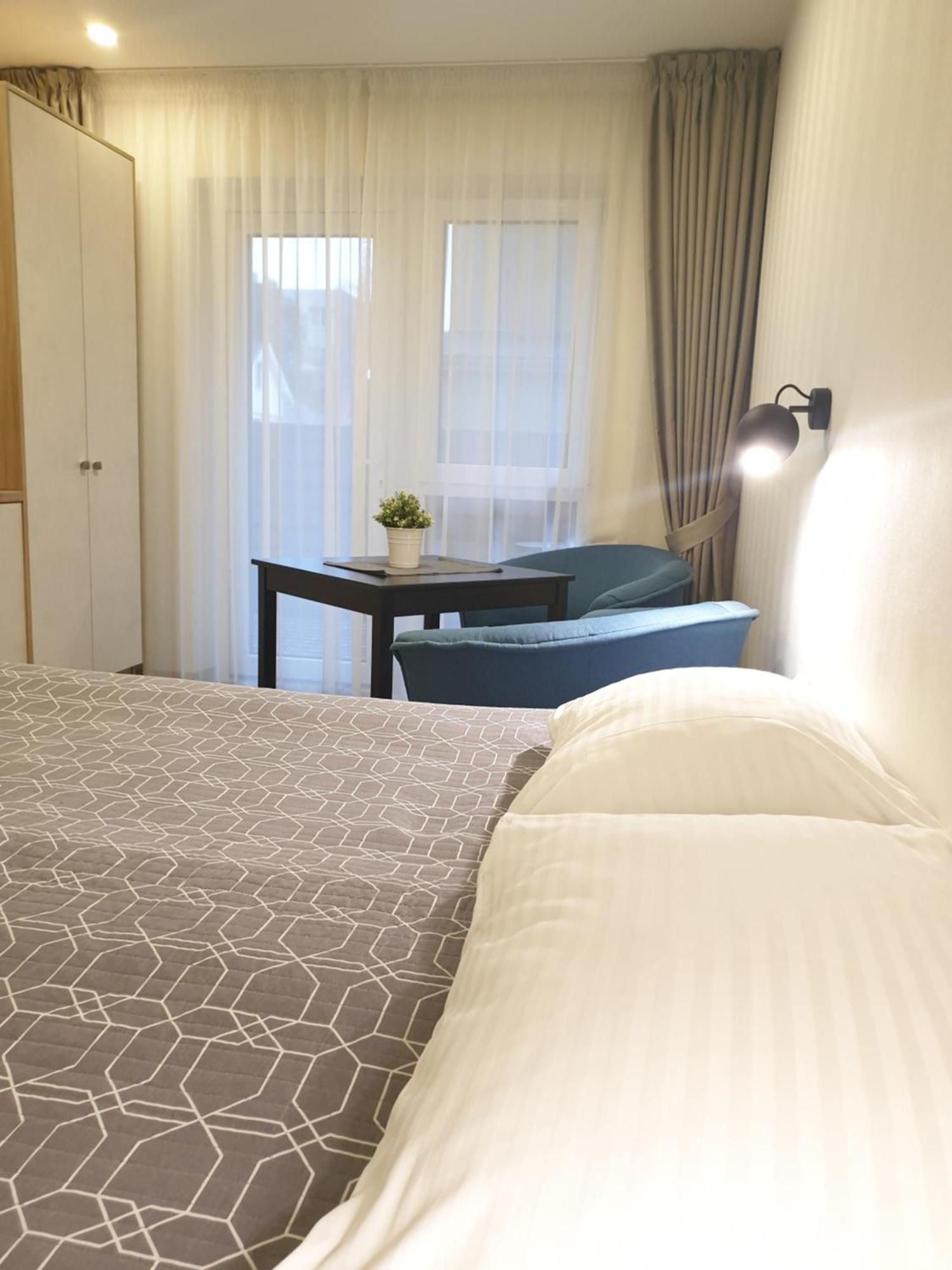 Amber Drop Apartments Паланга Номер фото